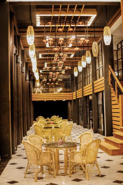 Covanro Sigiriya - Brand New Luxury Hotel מראה חיצוני תמונה
