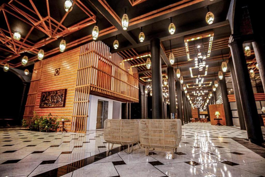 Covanro Sigiriya - Brand New Luxury Hotel מראה חיצוני תמונה