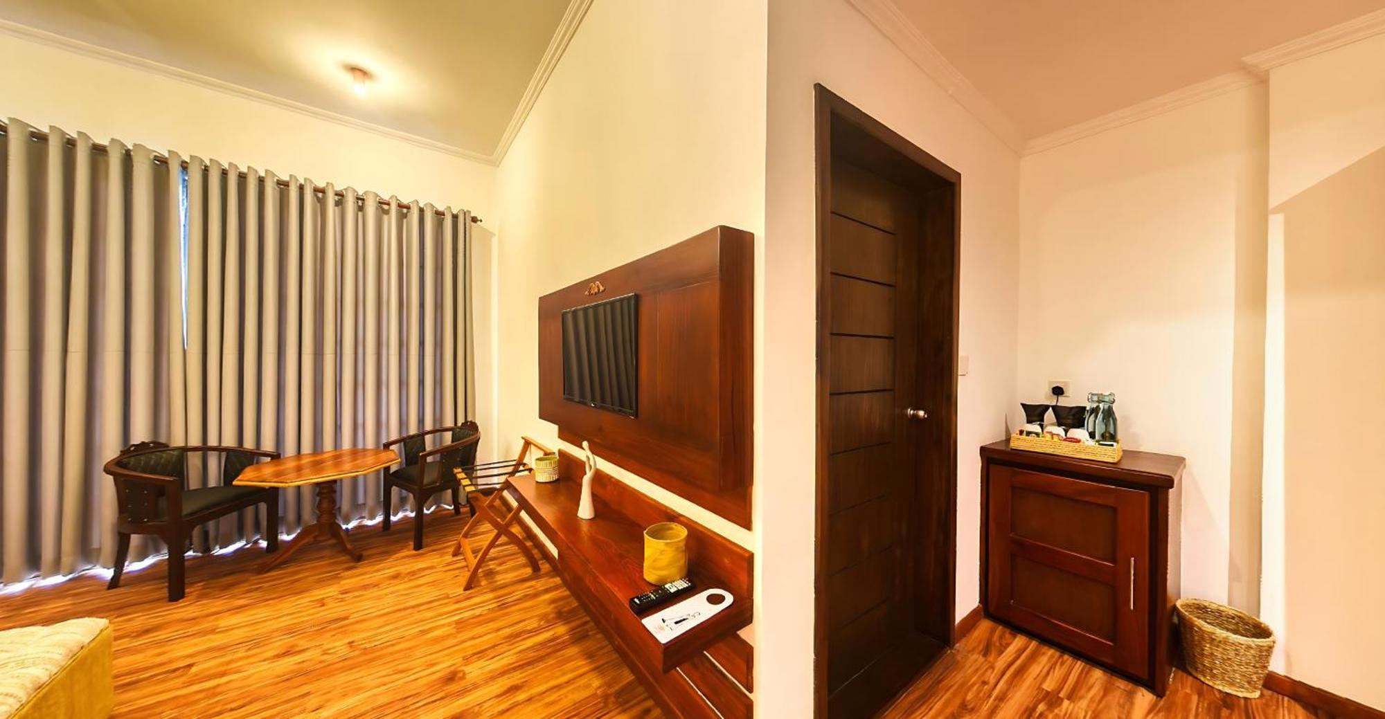 Covanro Sigiriya - Brand New Luxury Hotel מראה חיצוני תמונה