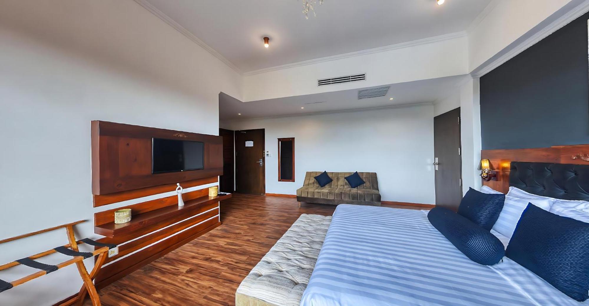 Covanro Sigiriya - Brand New Luxury Hotel מראה חיצוני תמונה