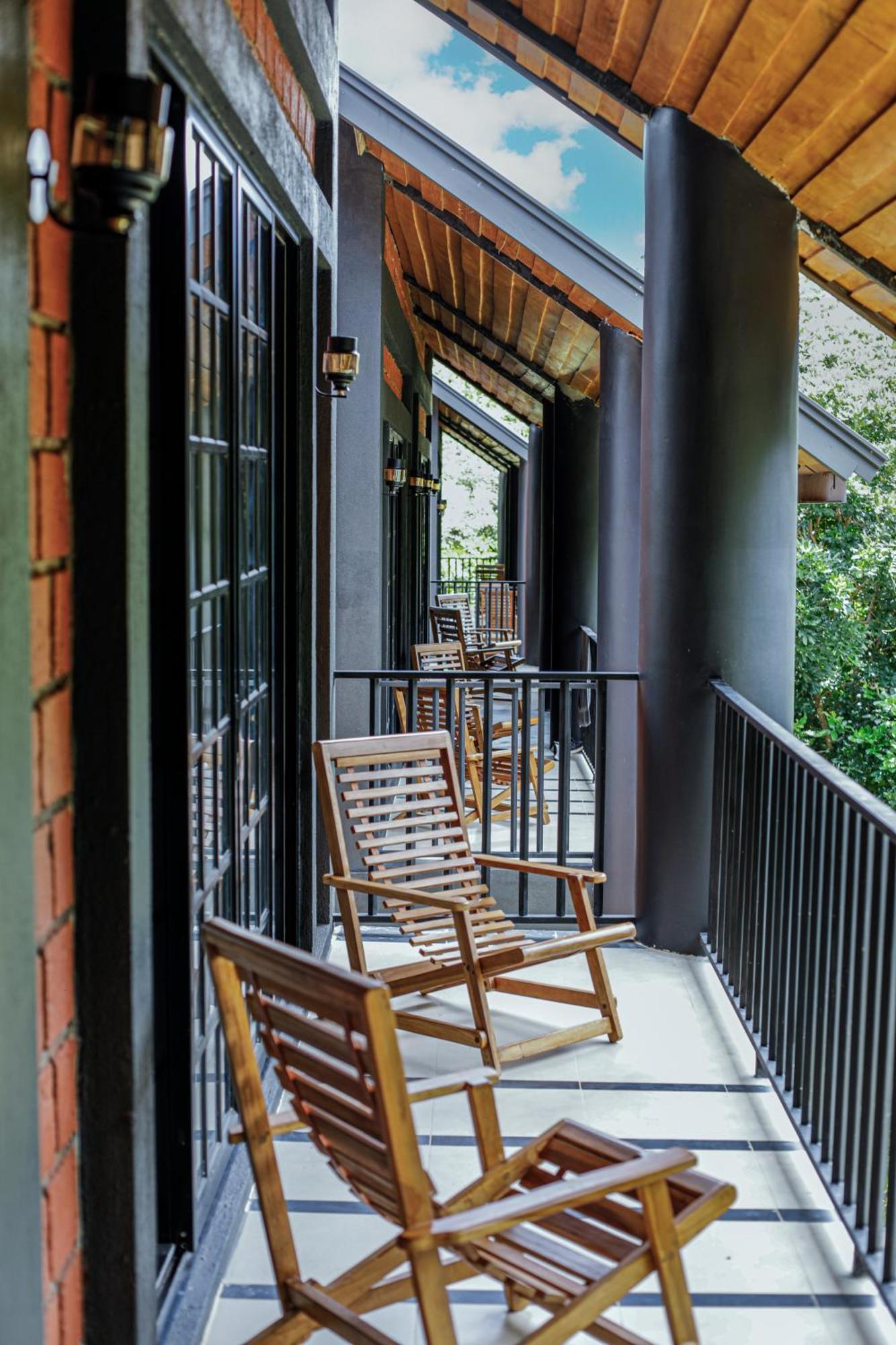 Covanro Sigiriya - Brand New Luxury Hotel מראה חיצוני תמונה